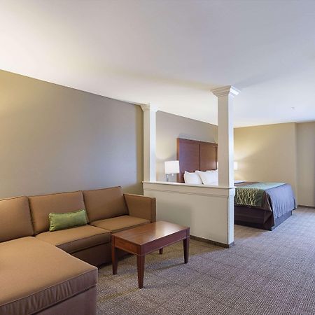 Comfort Inn & Suites Zachary Dış mekan fotoğraf